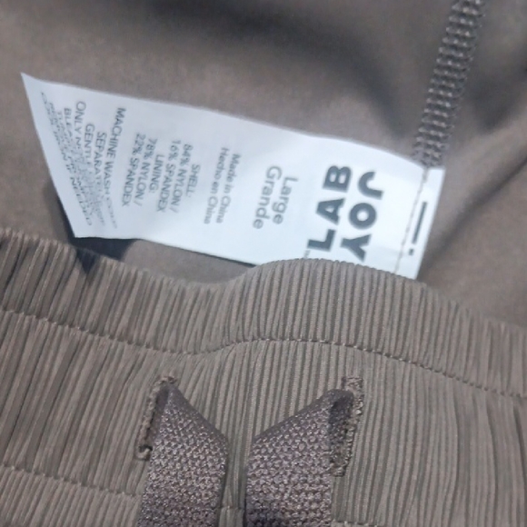 JoyLab Flowy Shorts Collection - Picture 3 of 7